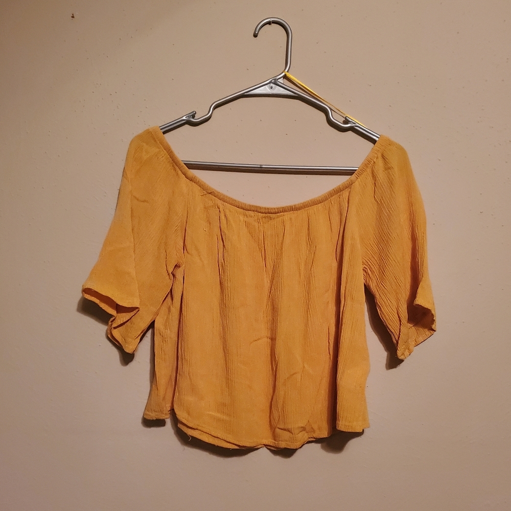 Off The Shoulder Top - Picture 2 of 4